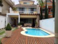 /album/blue-houses-casa-triplex-4-suites-280m2/frente-e-piscina-jpg/